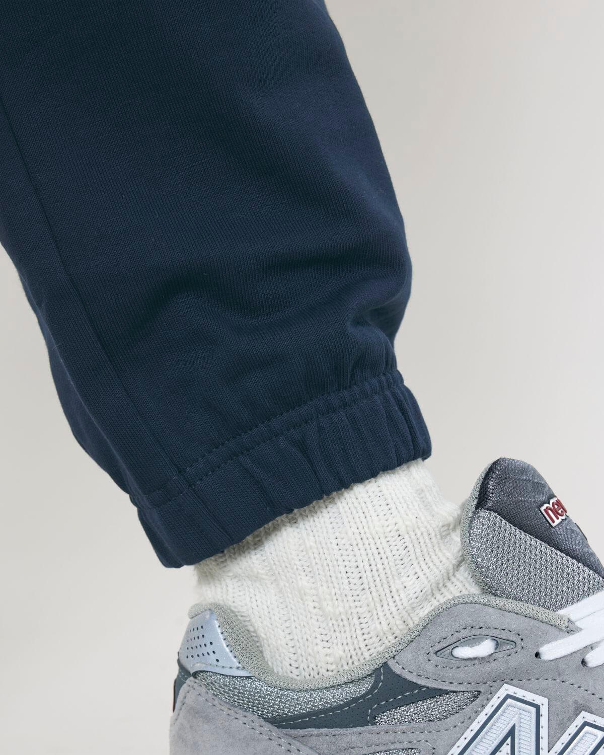 Apt - Women's Handfeel Jogger 