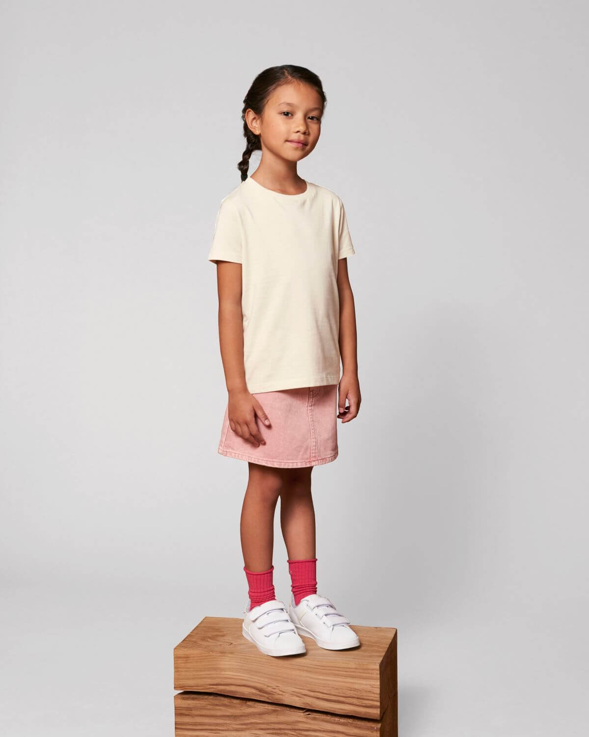 Nura - Classic Kids' T-Shirt 
